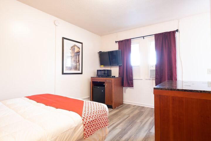 Room 21 of 24