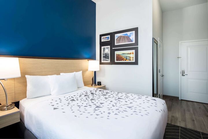 Room 18 of 31