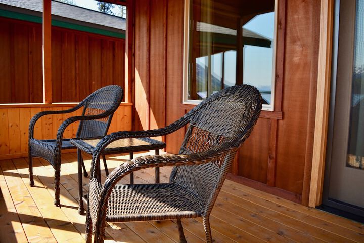 Summit Lake Lodge