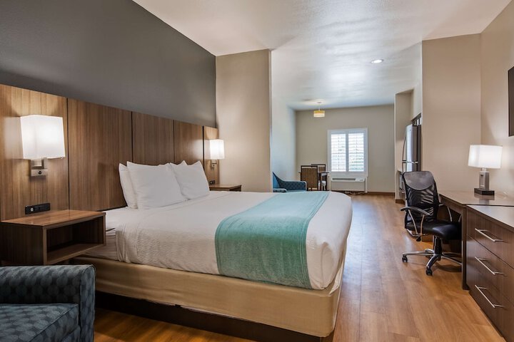 Room 15 of 37