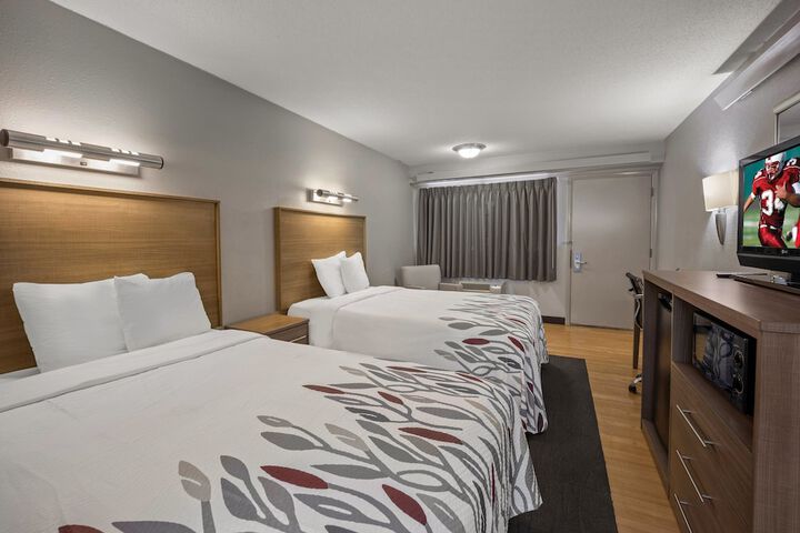 Room 10 of 24