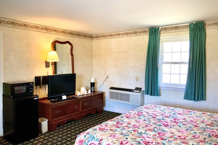 Room 13 of 30