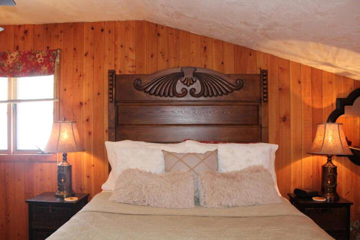 The Inn at White Oak