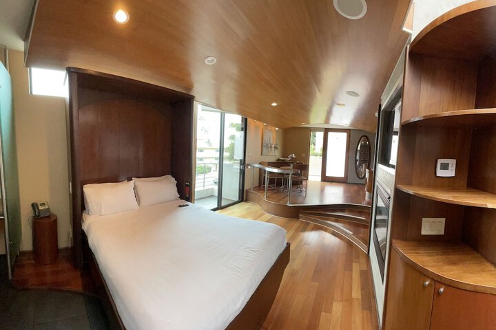 14 West Hotel