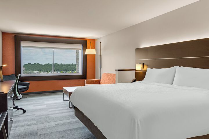 Holiday Inn Express & Suites Sanford- Lake Mary by IHG