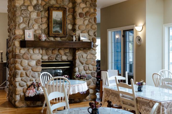 The Lady MacDonald Country Inn