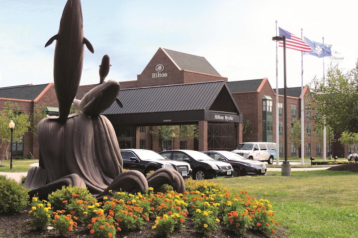 Hilton Mystic
