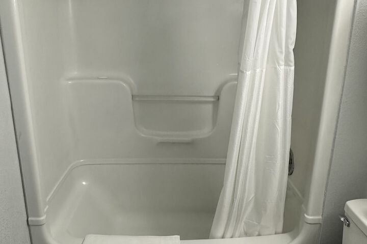 Room 25 of 44