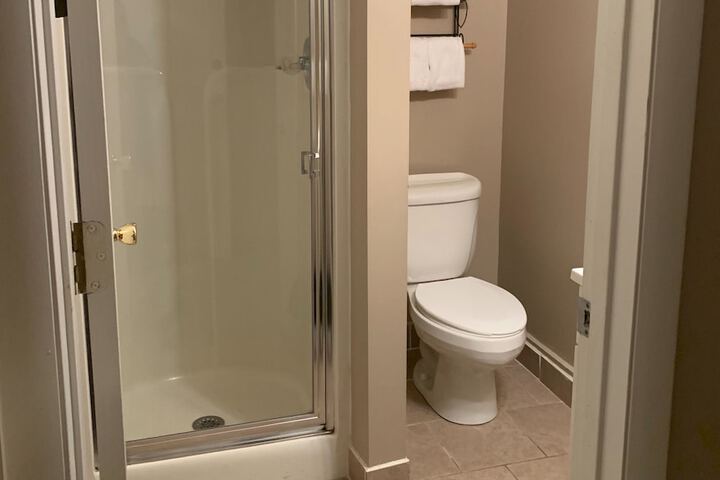 Room 12 of 35
