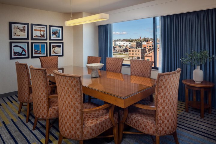 Hilton Garden Inn Portland Downtown Waterfront