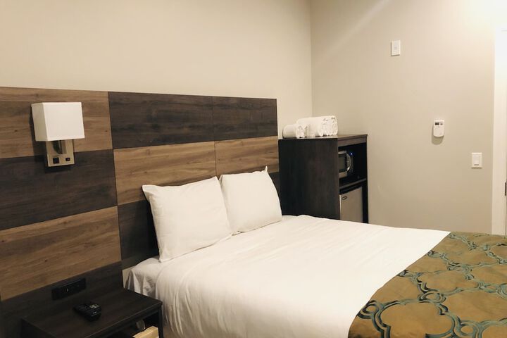 Room 14 of 34
