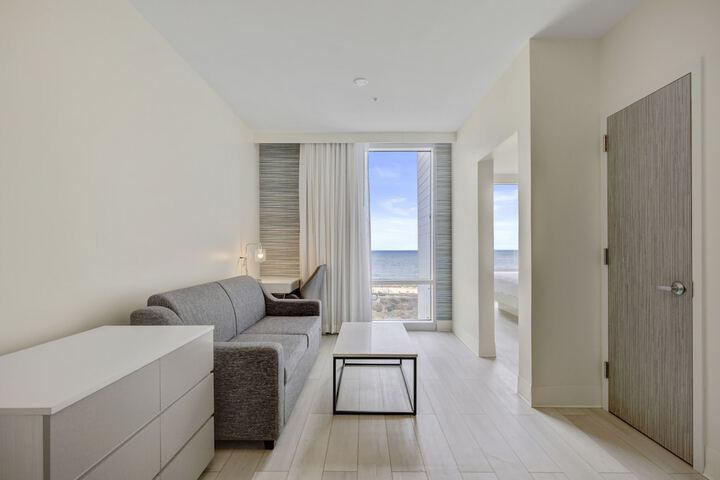Room 40 of 65