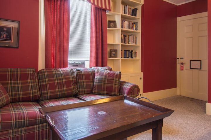 Room 20 of 34