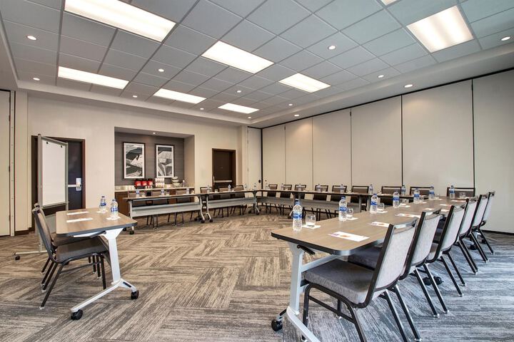 Hyatt Place Milwaukee / Downtown