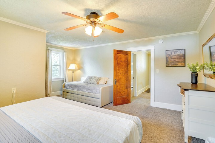 Sioux Center Home Near Dordt University