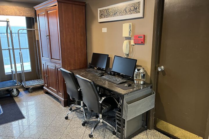 Business Center 49 of 49