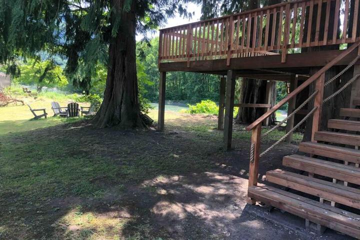 Riverfront Getaway on the Wild and Scenic