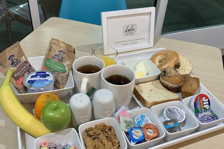 Breakfast/Coffee Service 72 of 74