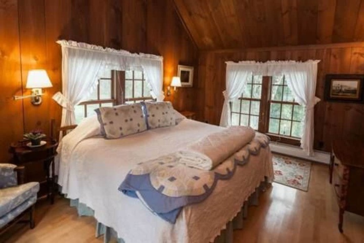 Arlingtons West Mountain Inn