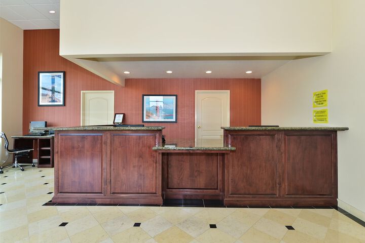 Hotel Interior 6 of 35