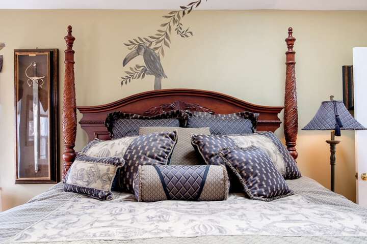 Room 12 of 22