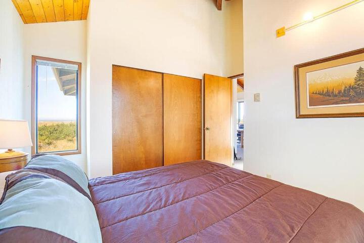Haven Hideaway - Ocean Views from Every Room