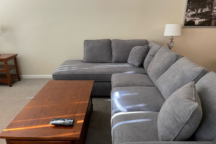 Room 8 of 18