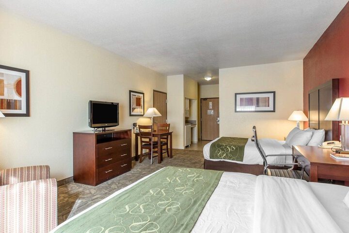 Room 13 of 26
