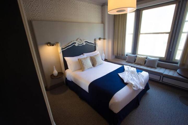 Room 4 of 45