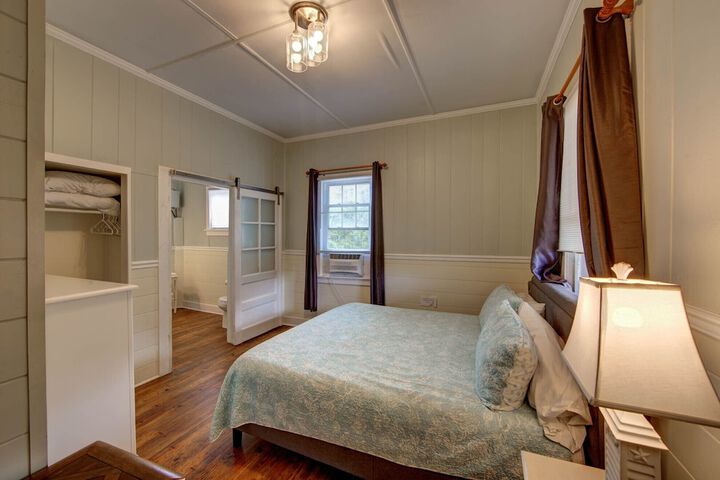 Room 179 of 309