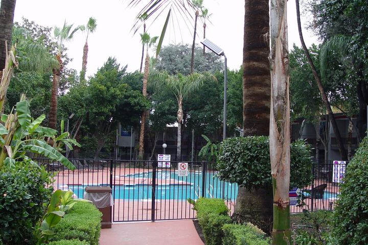 Hotel 10 of 76