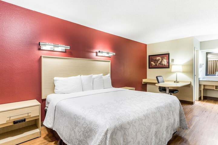 Room 21 of 33