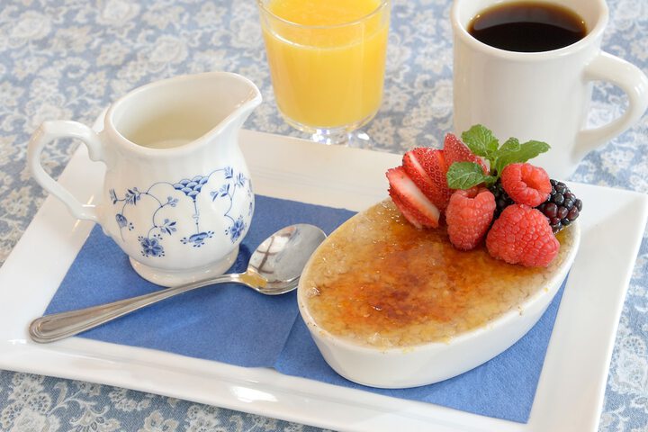 Breakfast/Coffee Service 74 of 92