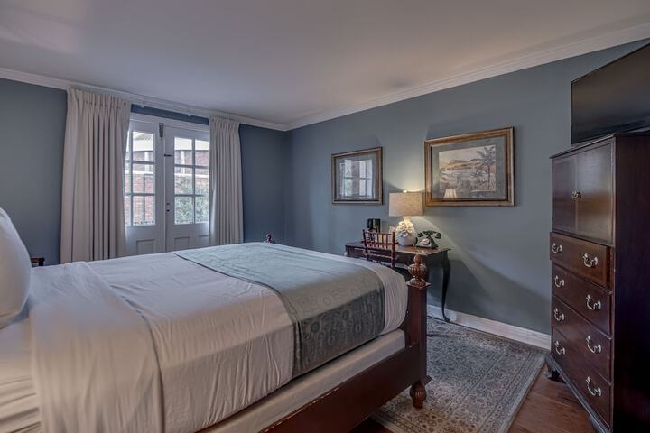 Malaga Inn