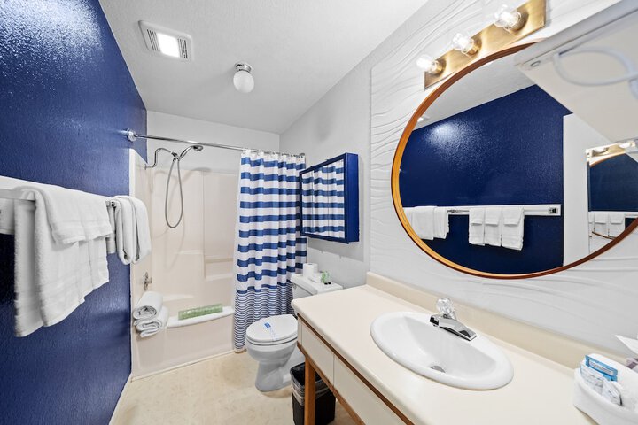 Surf & Sand Inn