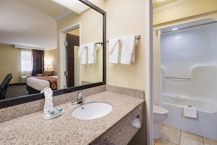Room 18 of 24