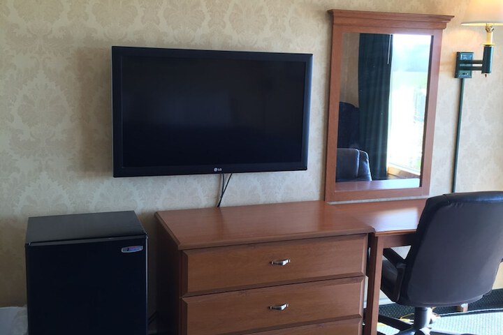 Room 15 of 23