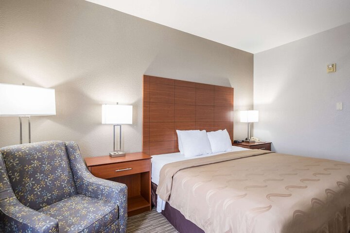 Room 16 of 41