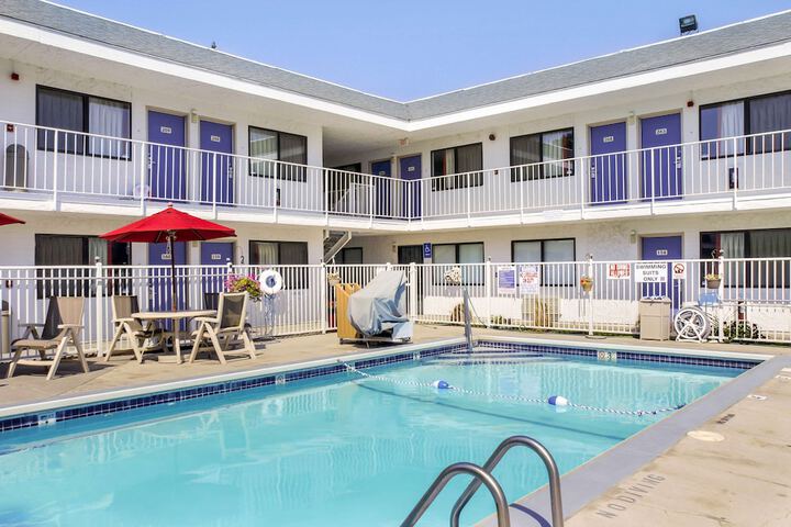 Motel 6 Medford OR