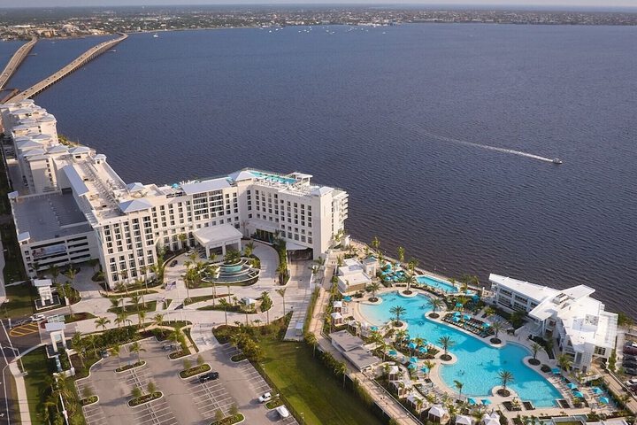 Sunseeker Resort Florida Gulf Coast Curio Collection Hilton