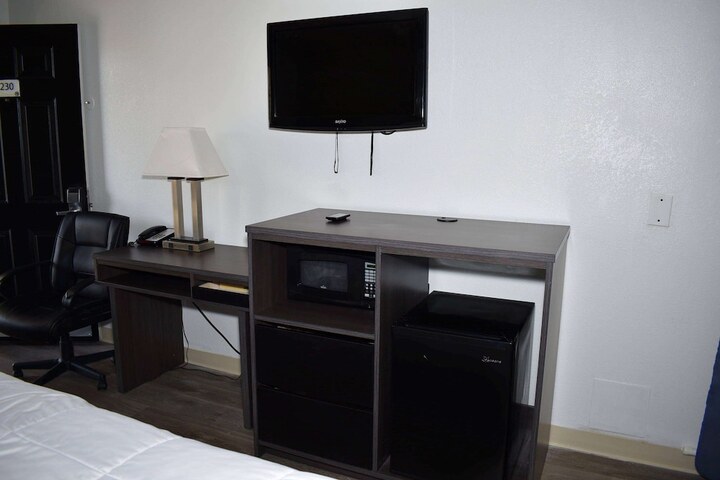 Room 74 of 80