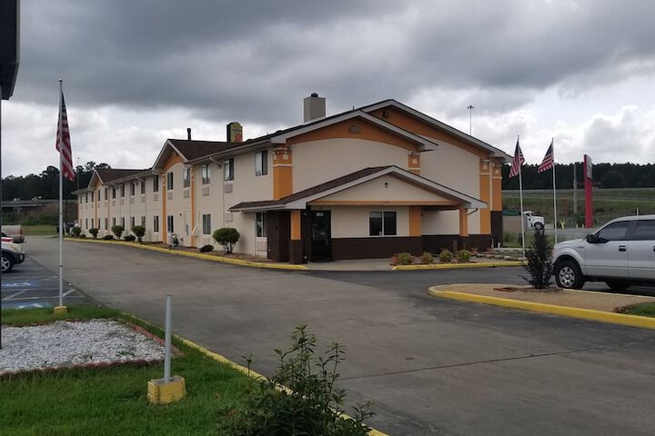 Hotel 7 of 48