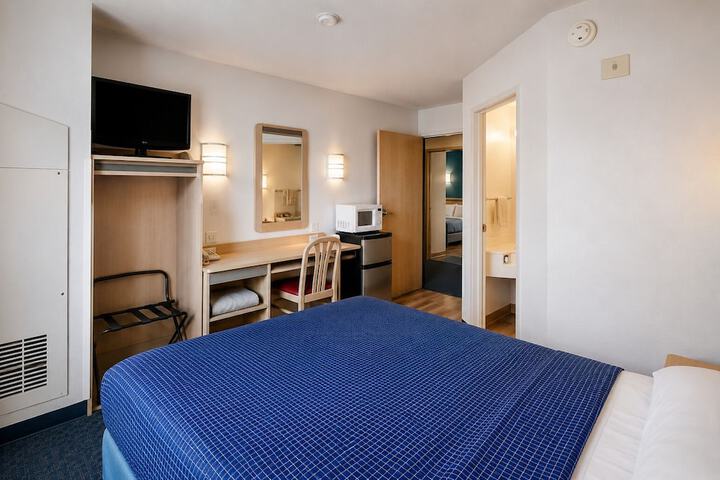 Econo Lodge Menomonie