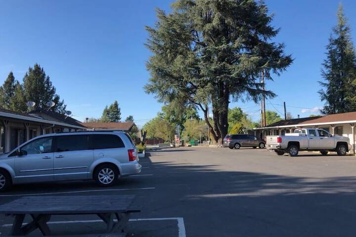 Kelseyville Motel
