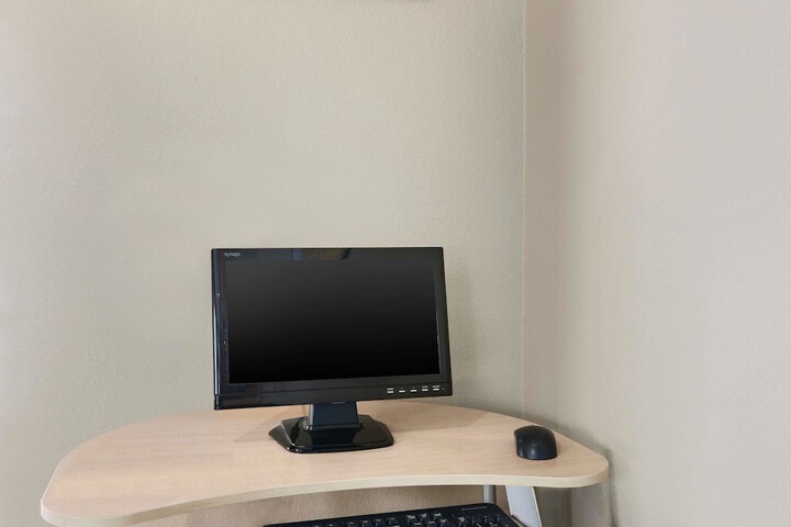 Business Center 13 of 13