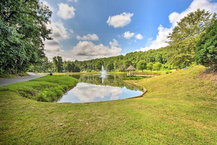 Clayton Resort Getaway w / Pool Access Pickleball!