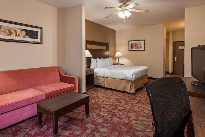 Room 13 of 30