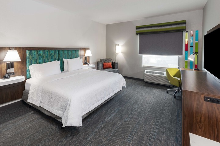Room 6 of 26