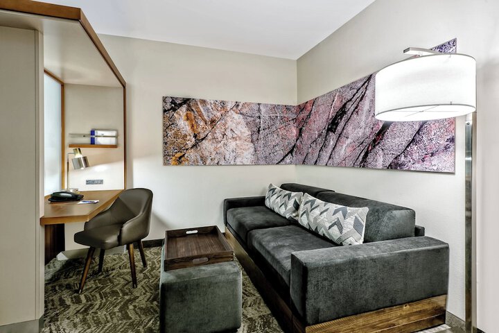 Room 12 of 20