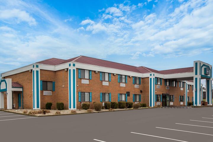 Clarion Pointe Harrodsburg-Danville